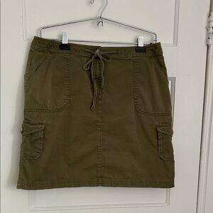 L.L. Bean Olive Khaki Cargo Skirt with Pockets, Women's Size 12